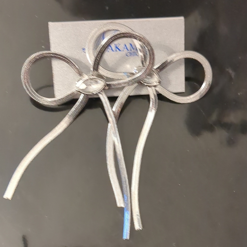Bow Earings